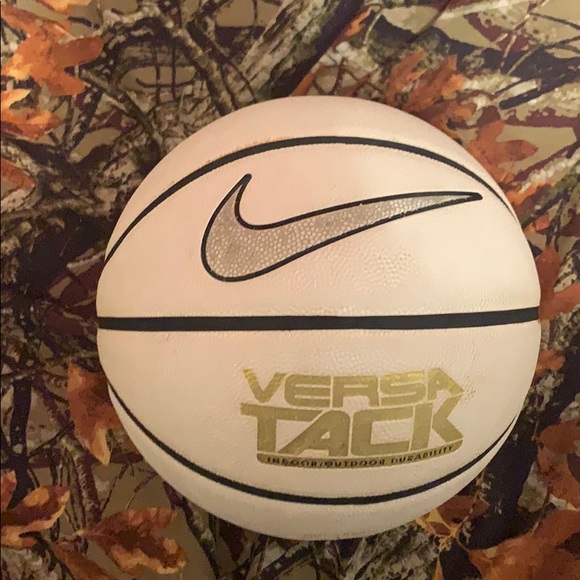 basketball nike versa tack